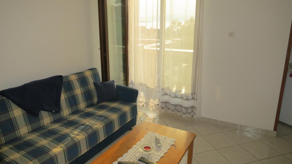 Apartment Josipa Malinska Kültér fotó