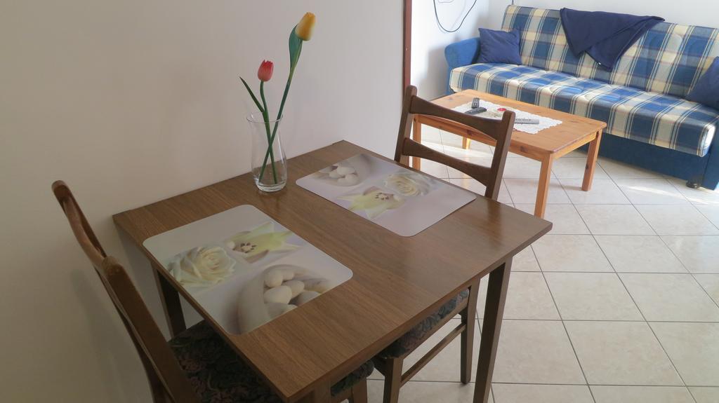 Apartment Josipa Malinska Kültér fotó