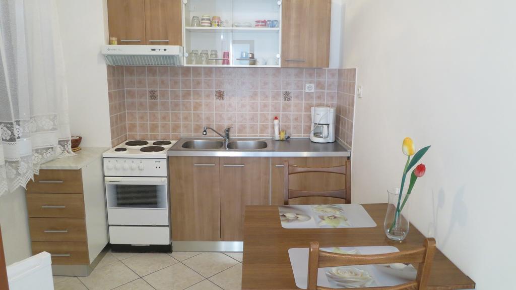 Apartment Josipa Malinska Kültér fotó